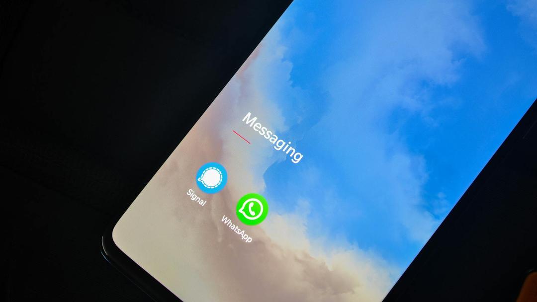 Design a Chat System (WhatsApp)